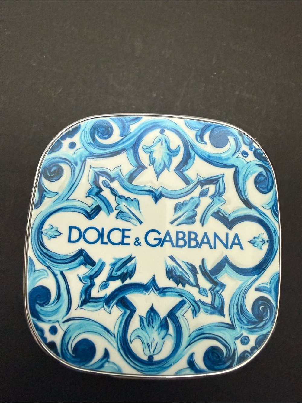 Dolce & Gabbana Skin Beautifier Blurring Powder - Picture 6 of 11
